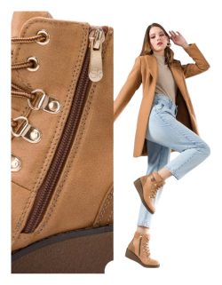 Botines Sokso color canela con detalle de avios